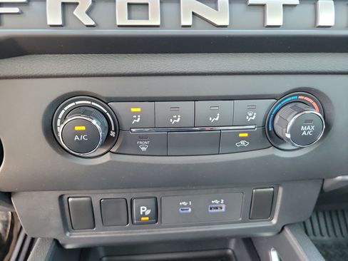 Used 2026 Nissan Frontier SV AWD/4WD image 17
