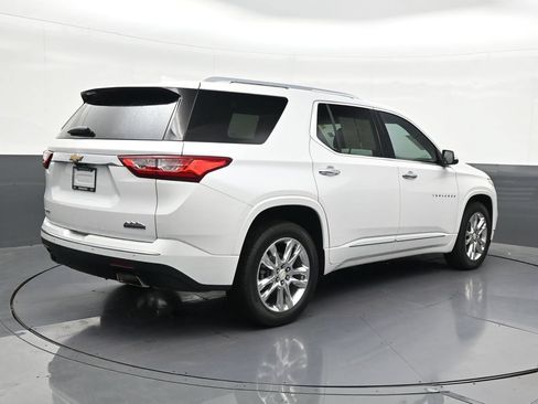 Used 2021 Chevrolet Traverse High Country FWD image 5