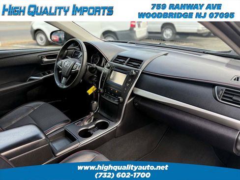 Used 2017 Toyota Camry SE FWD image 36