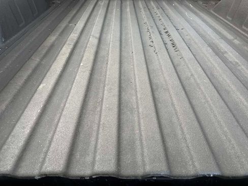 Used 2022 Chevrolet Silverado 1500 LT w/ Bed Protection Package image 31