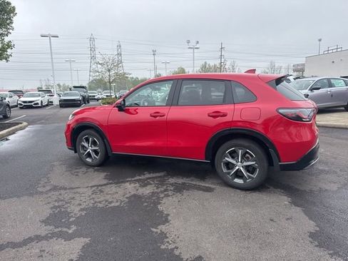 Used 2024 Honda HR-V EX-L image 11