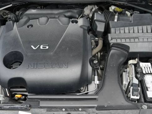 Used 2018 Nissan Maxima 3.5 SL FWD image 16