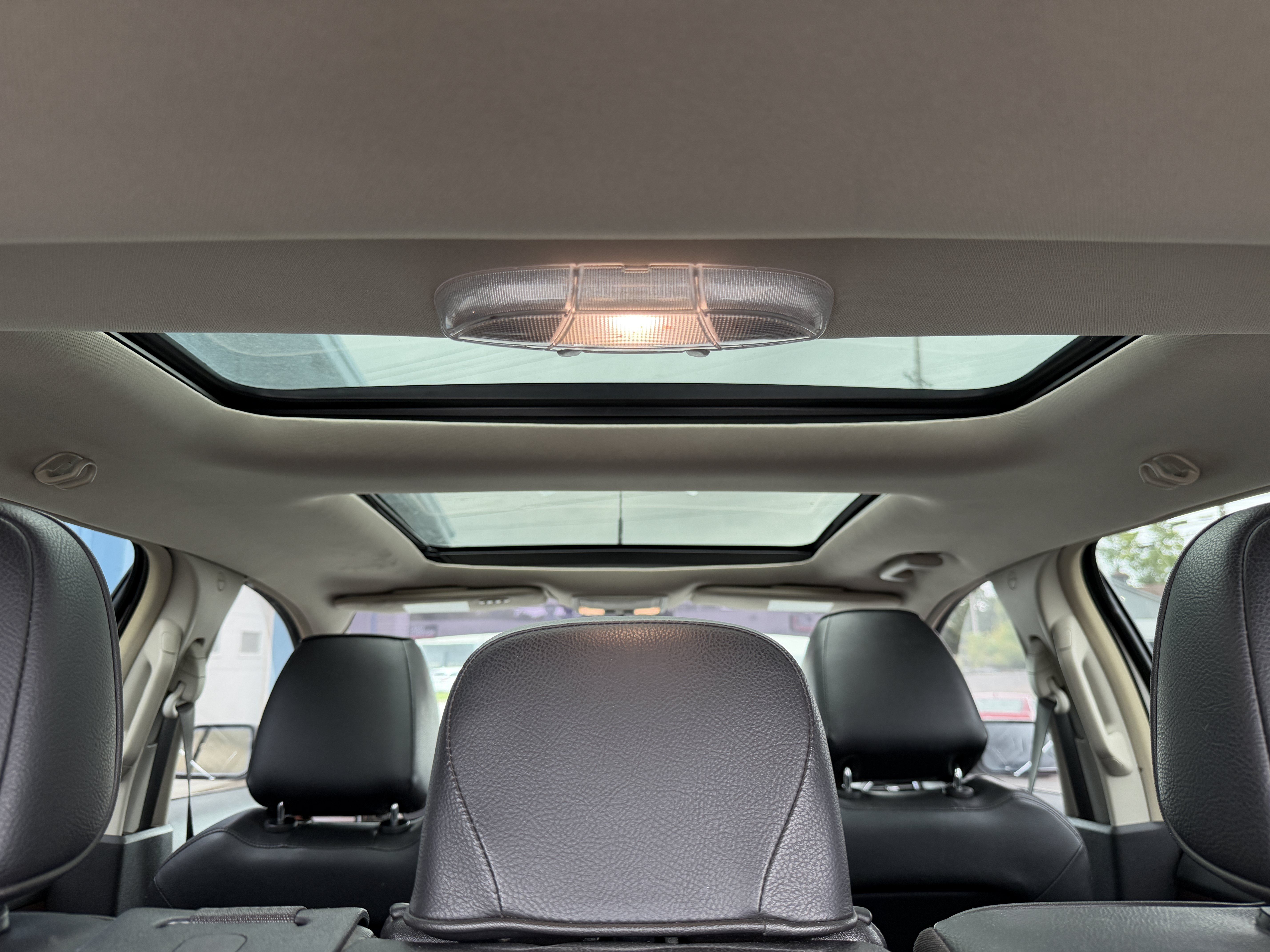 Used 2012 Lincoln MKX AWD image 31