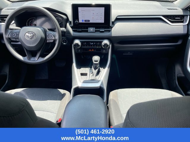 Used 2025 Toyota RAV4 XLE FWD image 13