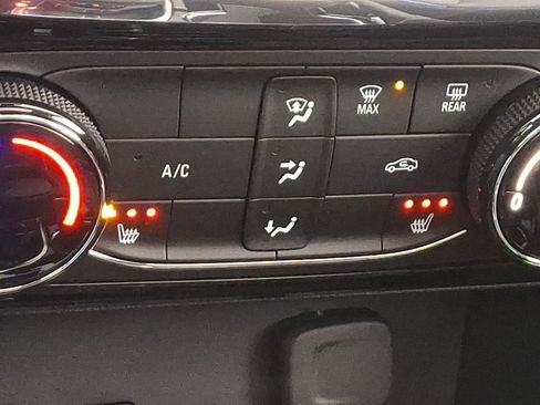 Used 2025 Buick Encore GX Sport Touring w/ Experience Buick Package image 24