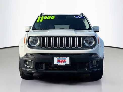 Used 2016 Jeep Renegade Latitude image 17