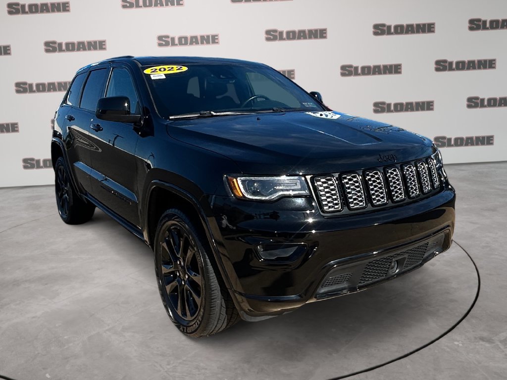 Used 2022 Jeep Grand Cherokee Laredo X AWD/4WD image 7