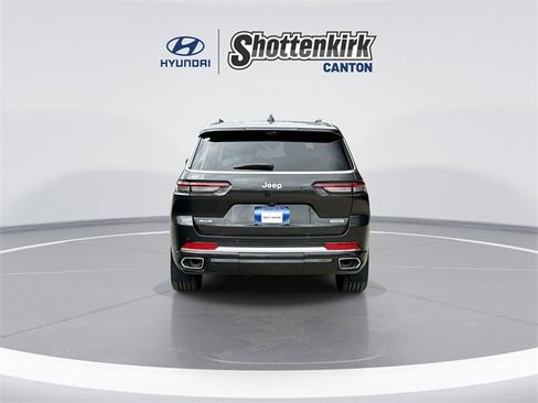 Used 2024 Jeep Grand Cherokee L Overland w/ Advanced Protech Group III image 7