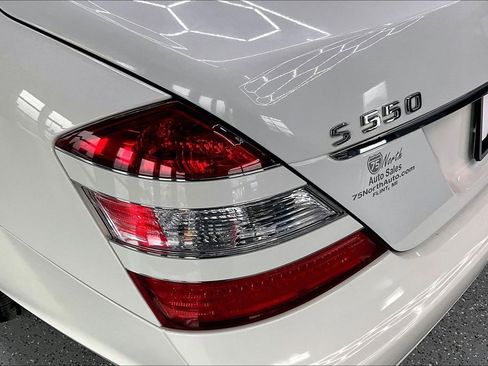 Used 2009 Mercedes-Benz S 550 4MATIC image 23