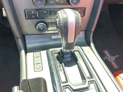 Used 2014 Ford Mustang GT Premium image 25