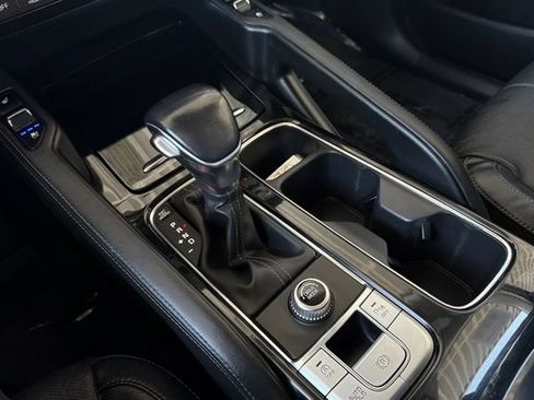 Used 2022 Kia Telluride EX w/ EX Premium Package FWD image 28