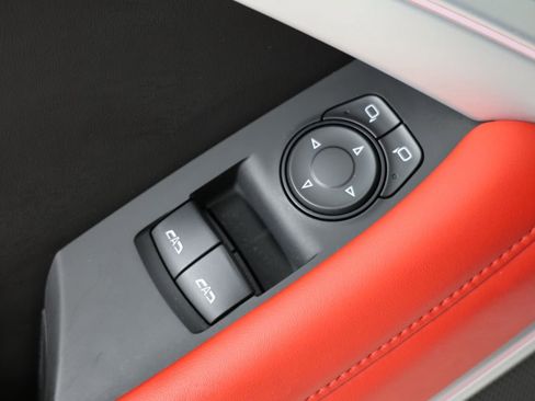 Used 2018 Chevrolet Camaro SS RWD image 23