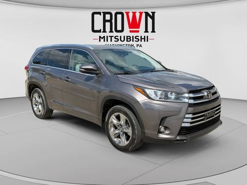 Used 2019 Toyota Highlander Limited Platinum AWD/4WD image 1