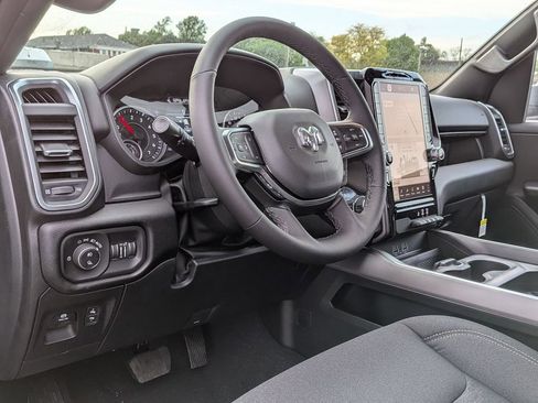 Used 2026 RAM 1500 Big Horn AWD/4WD image 9