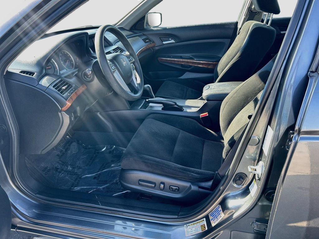 Used 2012 Honda Accord EX image 18