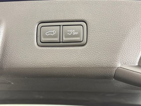 New 2026 Kia Carnival EX FWD image 23
