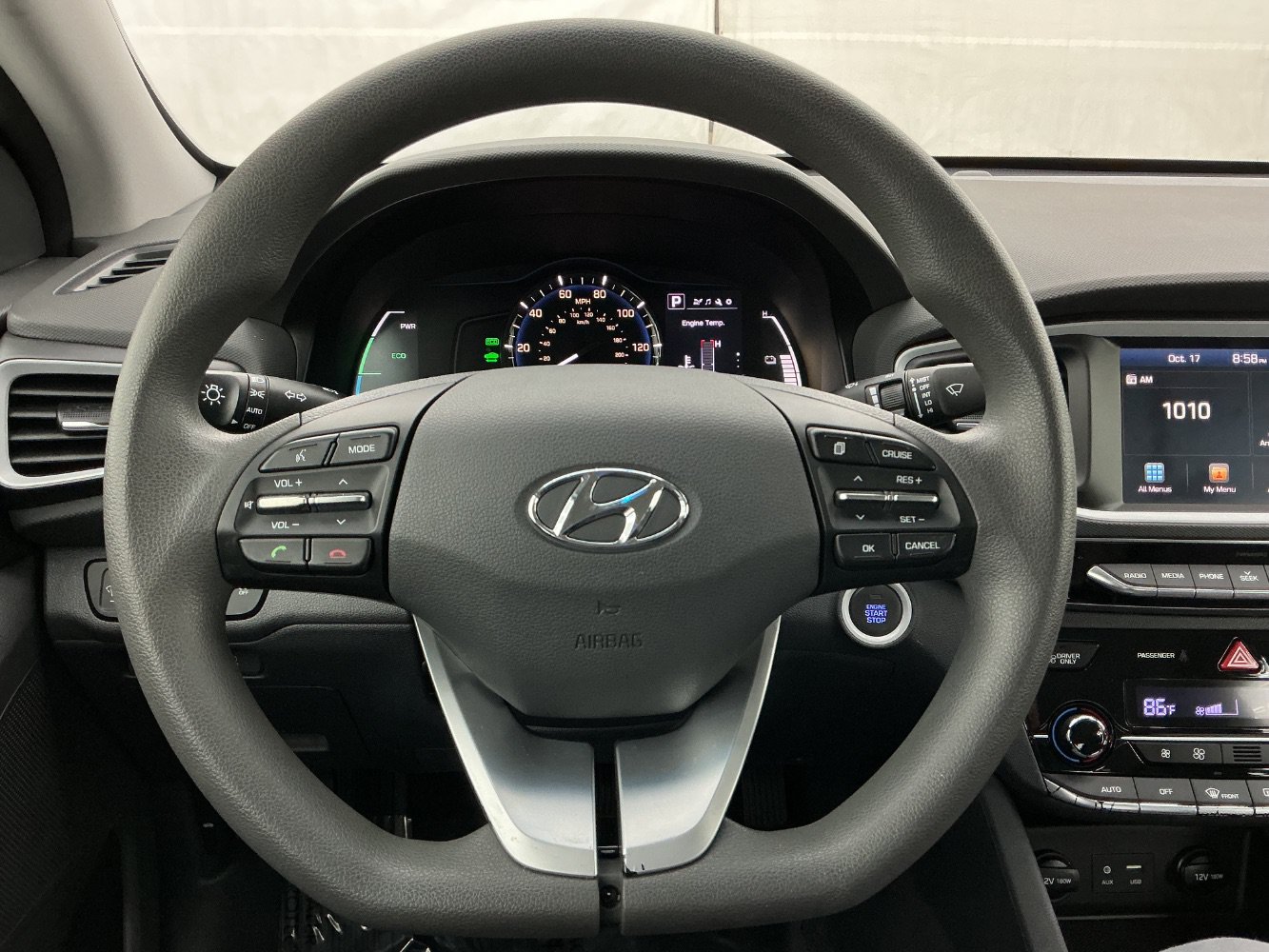 Used 2018 Hyundai Ioniq Blue FWD image 31