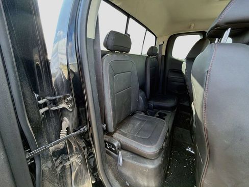 Used 2015 GMC Canyon SLE w/ All-Terrain Package AWD/4WD image 27