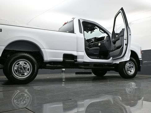 New 2026 Ford F250 XL image 29