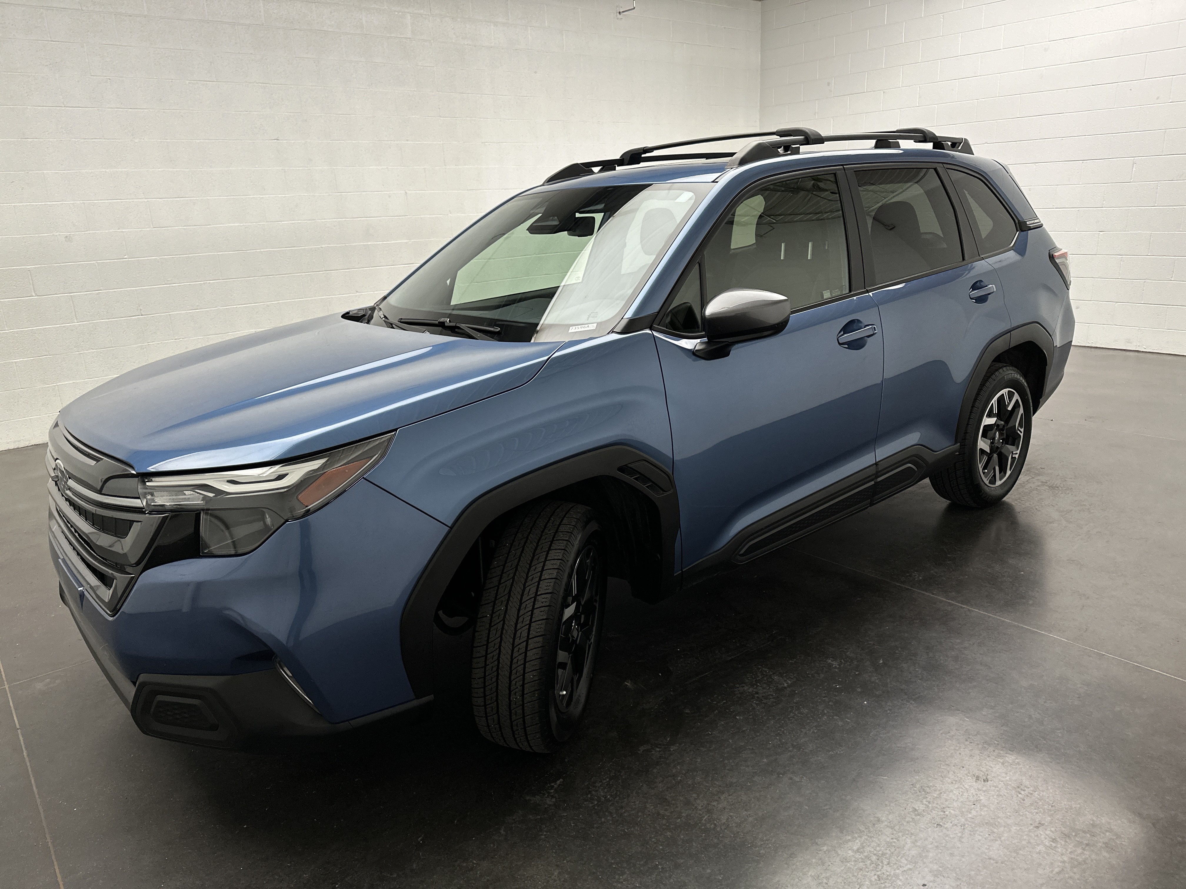 Used 2025 Subaru Forester Premium w/ Convenience Package #1 AWD/4WD image 4