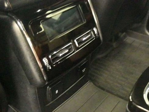 Used 2022 Lincoln Aviator Reserve w/ Equipment Group 201A AWD/4WD image 13