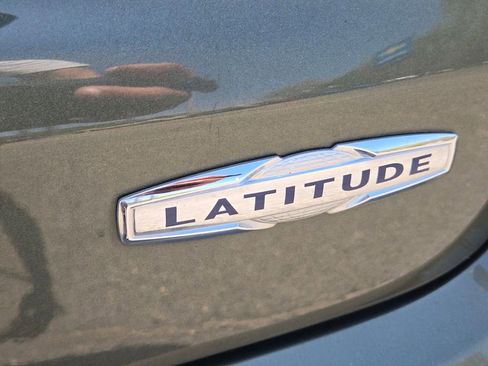 Used 2020 Jeep Compass Latitude image 16