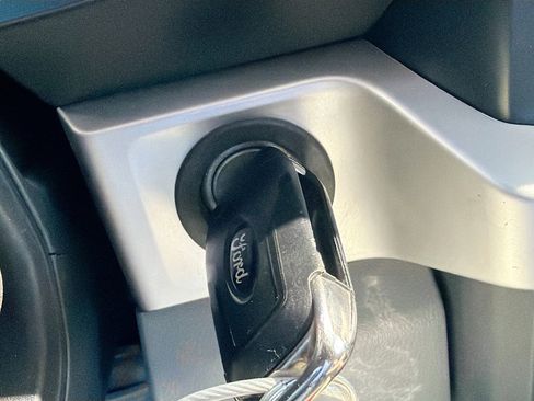 Used 2025 Ford F250 XLT image 33