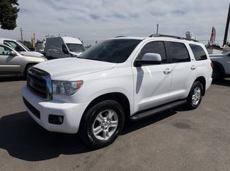 Used 2015 Toyota Sequoia SR5 AWD/4WD video 1