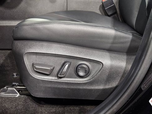 Certified 2025 Toyota Grand Highlander AWD image 23