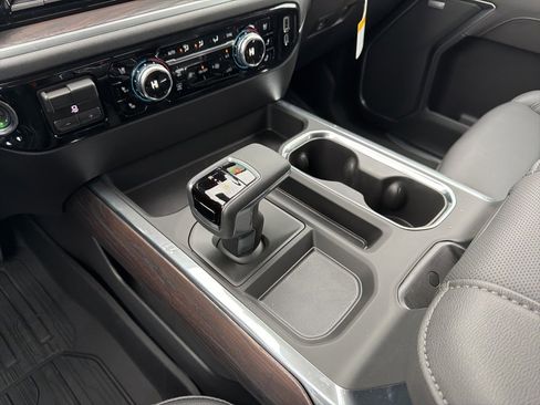 New 2026 GMC Sierra 1500 SLT w/ SLT Premium Package image 12