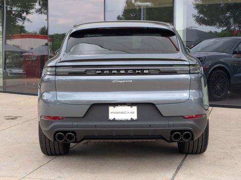 New 2026 Porsche Cayenne Coupe AWD/4WD image 10