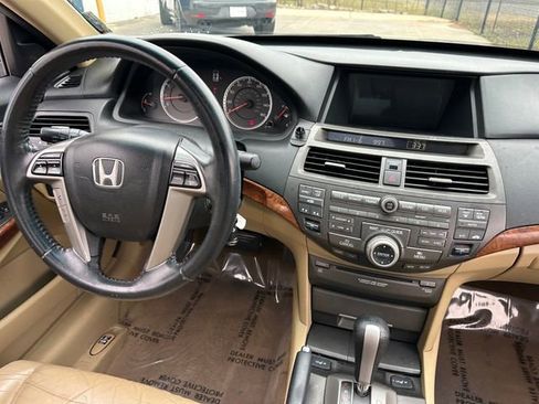 Used 2011 Honda Accord EX-L image 17