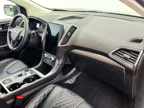 Used 2024 Ford Edge Titanium AWD/4WD image 24