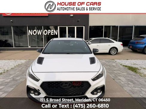 Used 2019 Hyundai Elantra GT N Line FWD image 2