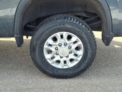 Used 2020 Chevrolet Silverado 3500 LTZ image 7