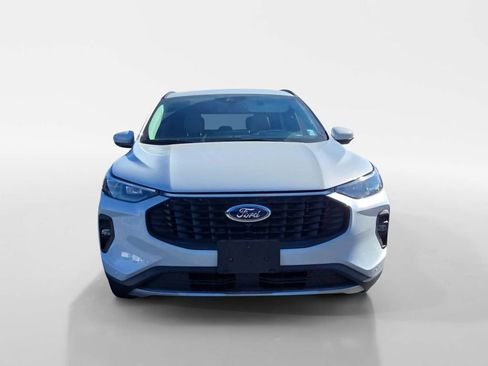 Used 2025 Ford Escape Platinum w/ Premium Technology Package image 9