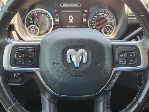 Used 2019 RAM 2500 Laramie AWD/4WD image 11