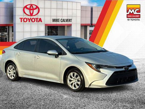Certified 2025 Toyota Corolla LE FWD image 7