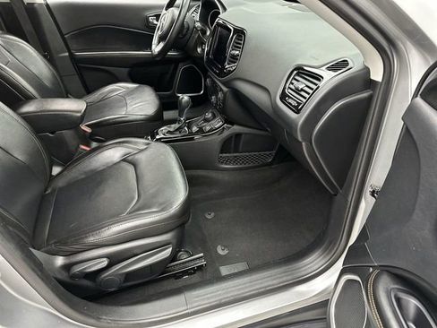 Used 2020 Jeep Compass Limited image 24