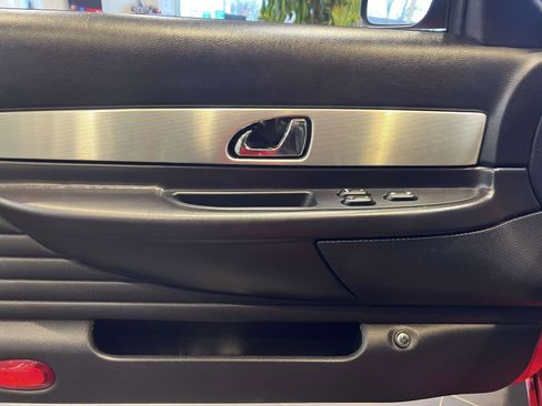 Used 2004 Ford Thunderbird image 16