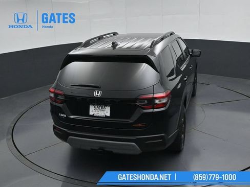 Certified 2025 Honda Pilot TrailSport image 47