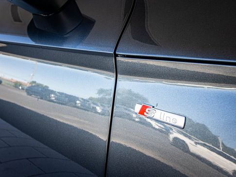 Used 2020 Audi Q5 2.0T Titanium Premium Plus w/ Premium Plus Package image 21