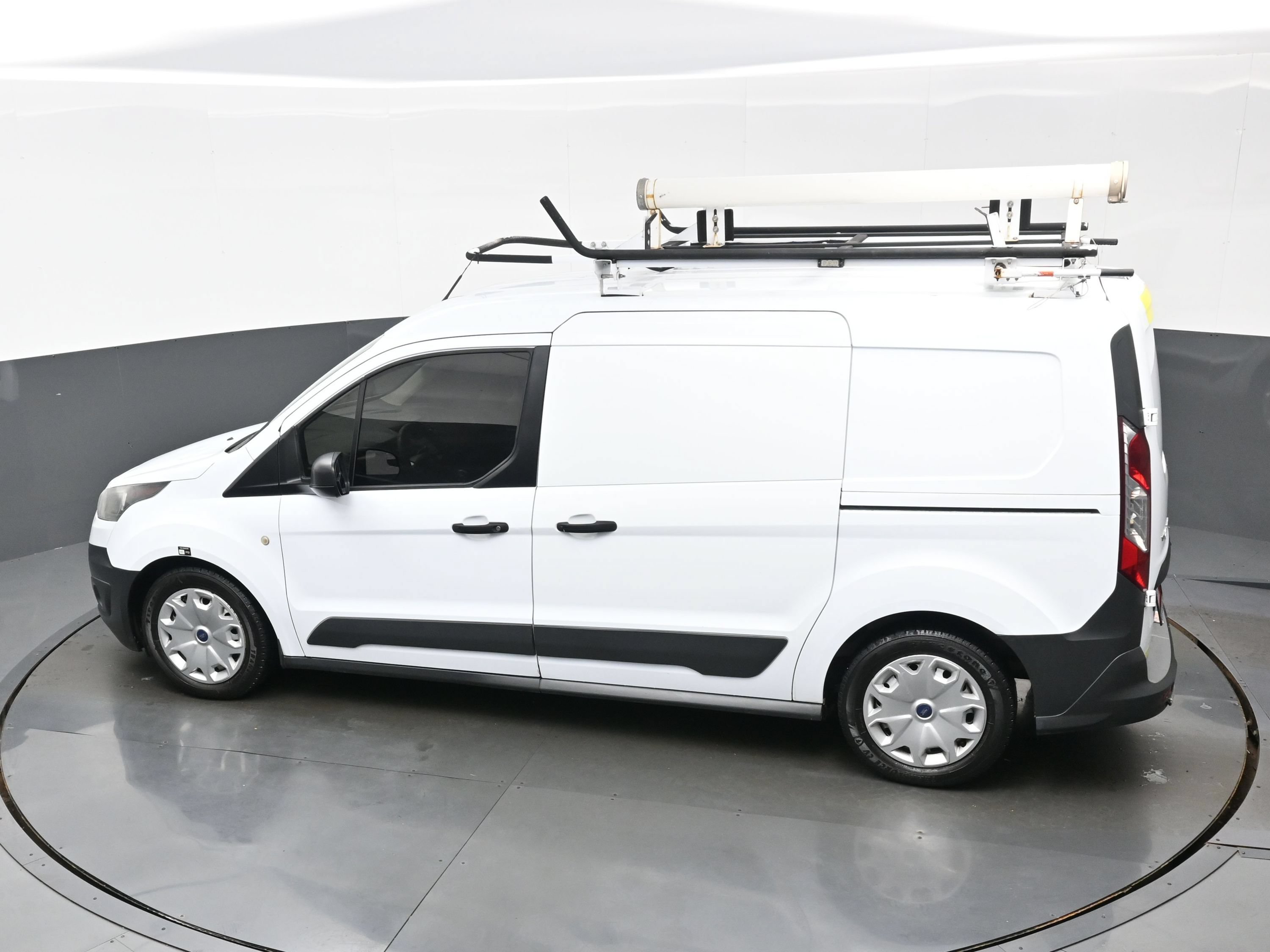 Used 2014 Ford Transit Connect XL FWD image 32