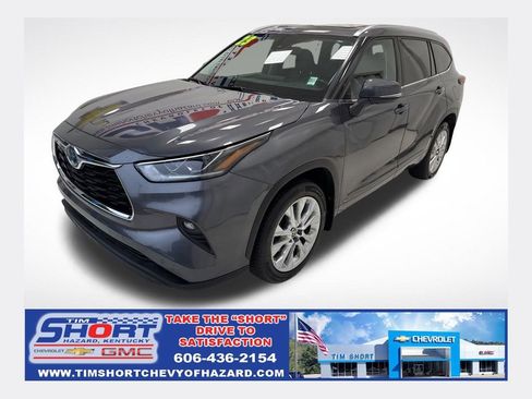 Used 2023 Toyota Highlander Limited image 1