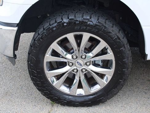 Used 2016 Ford F150 XLT w/ Equipment Group 302A Luxury AWD/4WD image 33