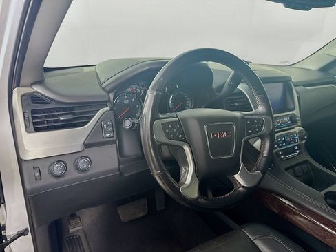 Used 2020 GMC Yukon XL SLT AWD/4WD image 10