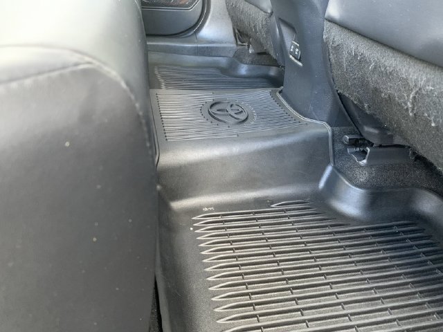 Used 2021 Toyota RAV4 XLE Premium FWD image 36