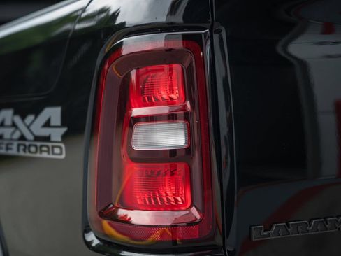 New 2026 RAM 1500 Laramie AWD/4WD image 8