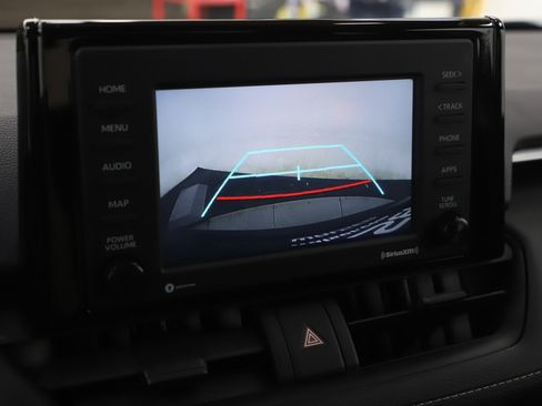 Used 2021 Toyota RAV4 XLE w/ Convenience Package image 22