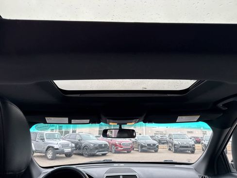 Used 2016 Ford Explorer XLT w/ Equipment Group 202A image 20